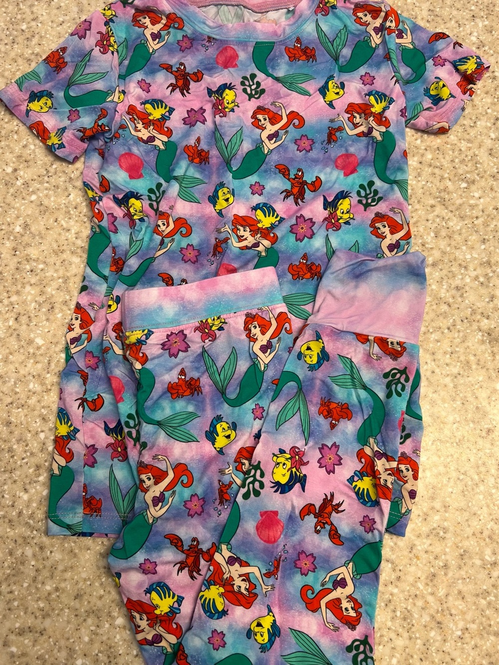 Girls' Short Sleeve Ariel Mermaid Print Tee and Leggings Set - Pink Purple Teal